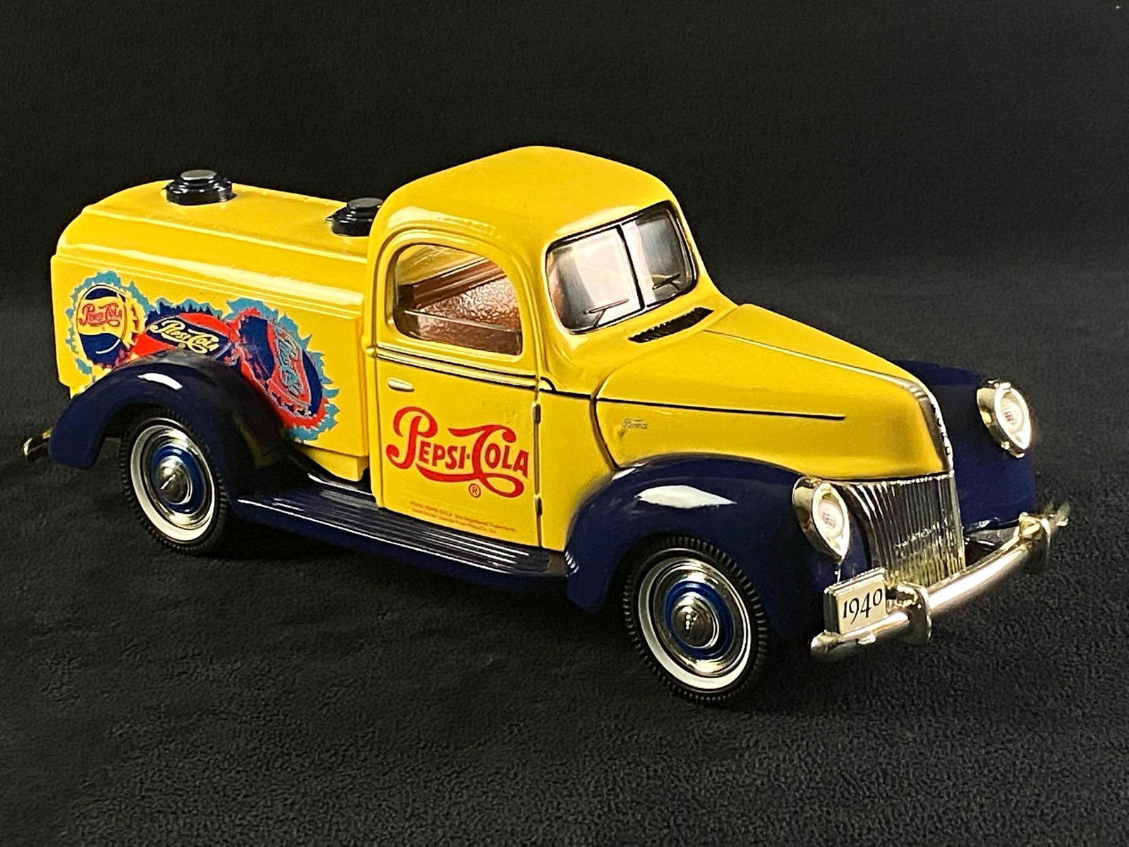 Golden Wheels Pepsi Cola 1940 Ford Tanker Truck 9" (1 of 14)
