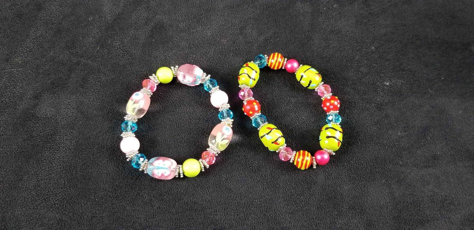 Chunky Glass Christmas Butterfly Stretch Bracelets (1 of 5)