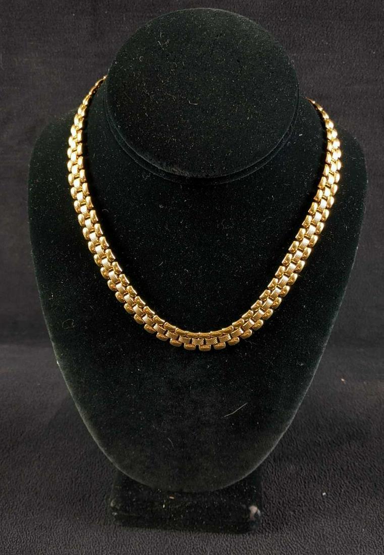 Monet Gold Plated Necklace: Monet Gold Plated Necklace This necklace is in good condition with no known damage. The necklace is gold plated from Monet. The necklace was lightly used, the clasp is in working condition. 16in long 