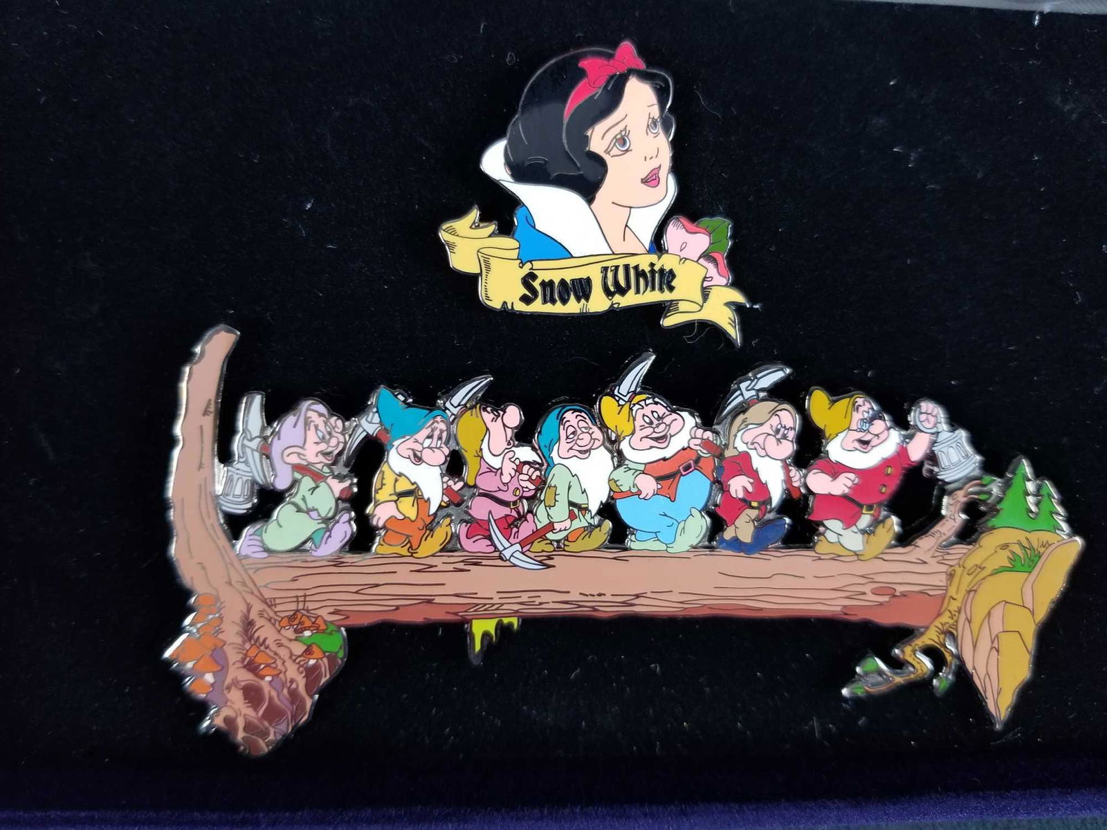 Disney Disneyland Snow White And The Seven Dwarfs Boxed (1 of 6)