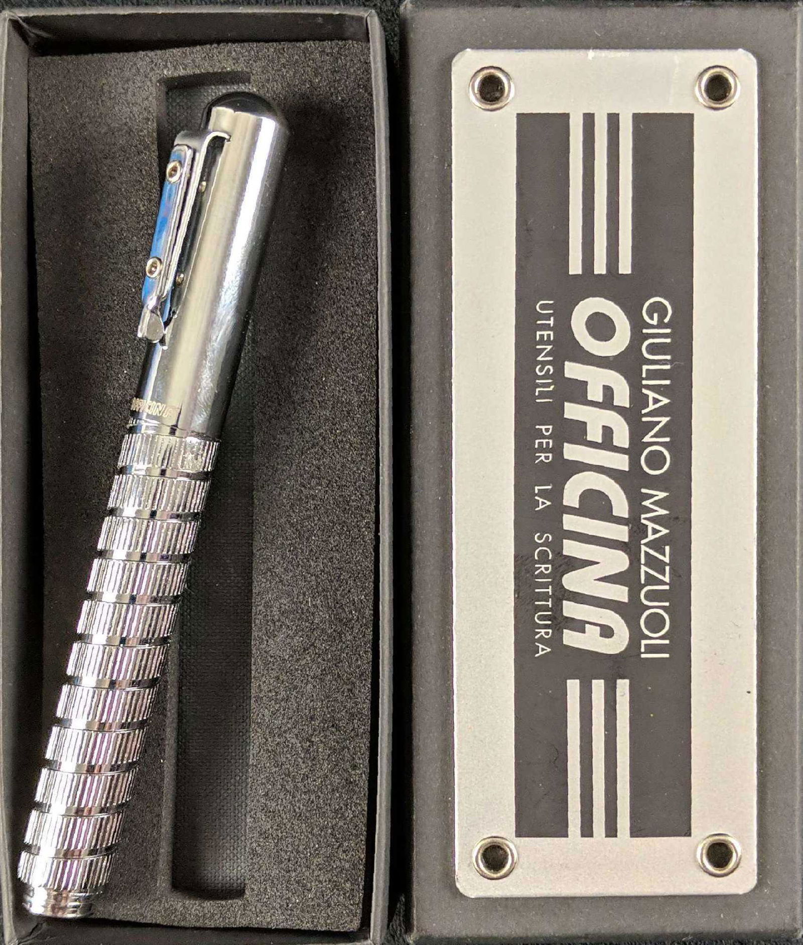 Giuliano Mazzuoli Brushed Chrome Roller Pen W3 (1 of 10)