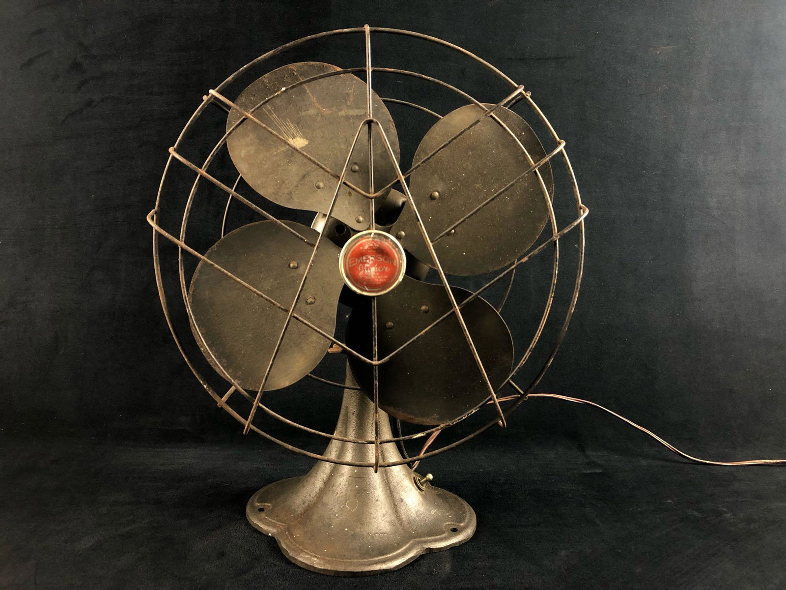 Vintage Antique Cast Base Emerson Junior 2660-C (1 of 12)