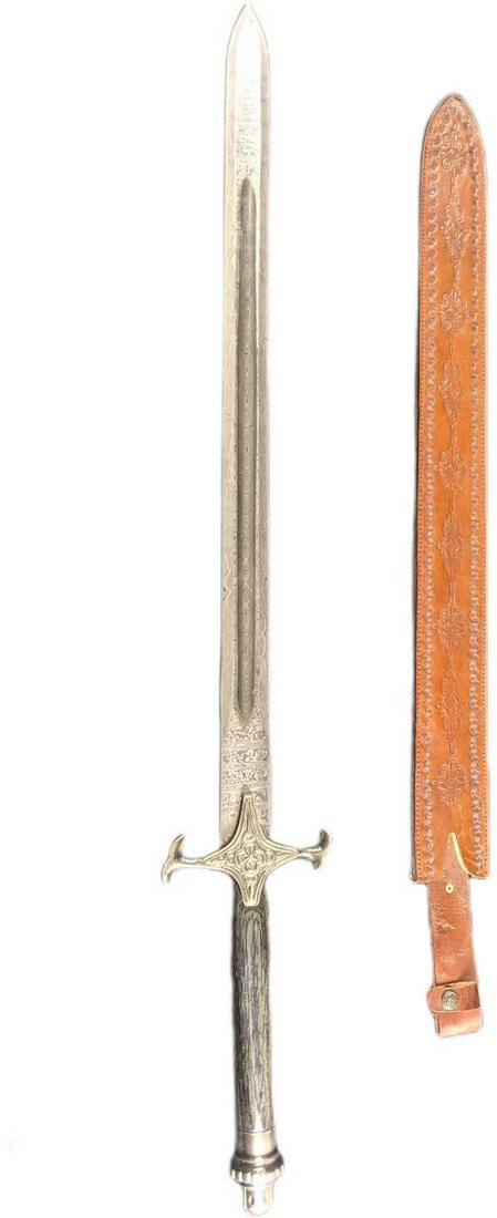 Handmade Damascus Steel Sword With Leather Sheath (1 of 9)