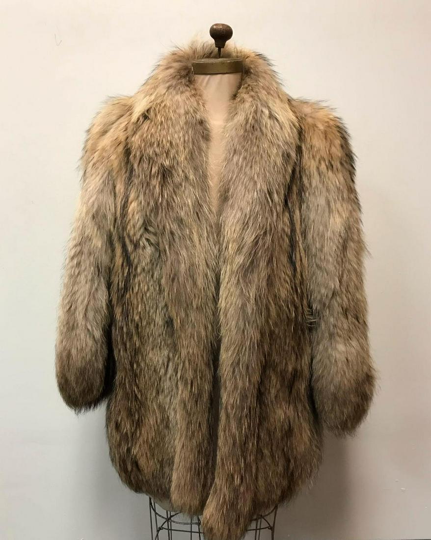 Tanuki Fur Coat (1 of 5)