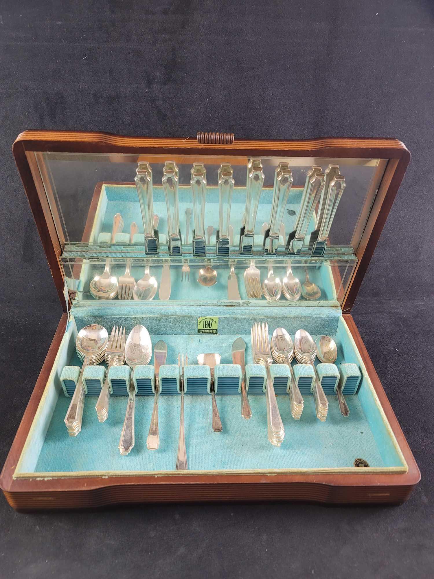 1847 Rodgers Bros IS Legacy Flatware 1928 (1 of 15)