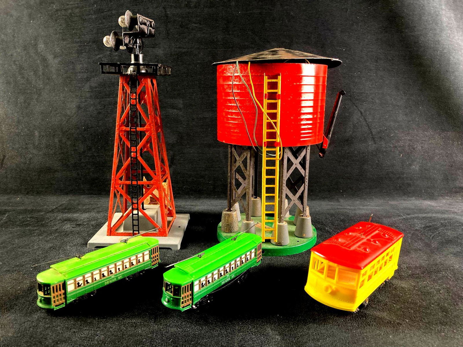 American Train Set Lot American Flyer and Smaller (1 of 8)