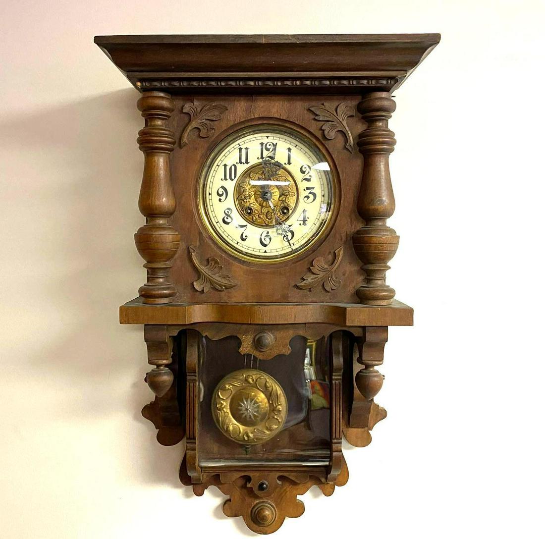 Antique 1910 Gustav Becker Model # P42 Mechanical: This Antique Time piece is in fair working order ( Runs then stops needs cleaned and oiled ) with some minor scratches to the wood can be expected on this 100 yr old clock . Please view all our pictur