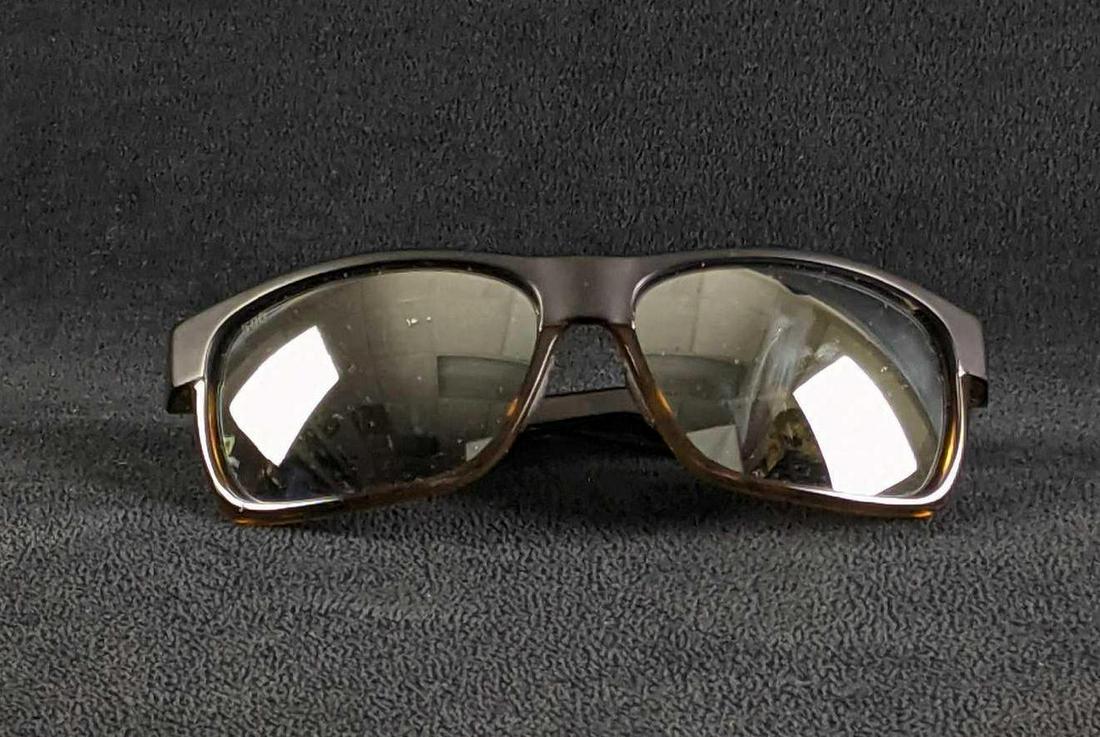 Costa del Mar Men's Sport Sunglasses (1 of 10)