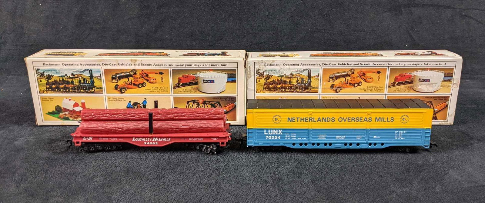 Vintage Bachmann HO Scale Freight Box Car And Flat Car (1 of 5)