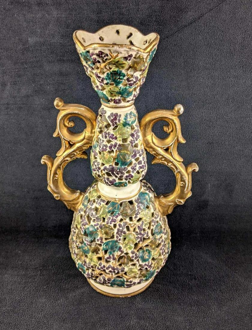 Beautiful Vintage Hungarian Vase (1 of 9)