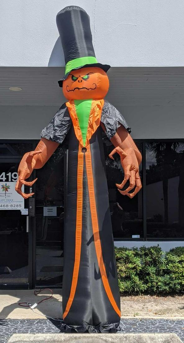Halloween Inflatable Decoration Spooky Pumpkin Man (1 of 5)