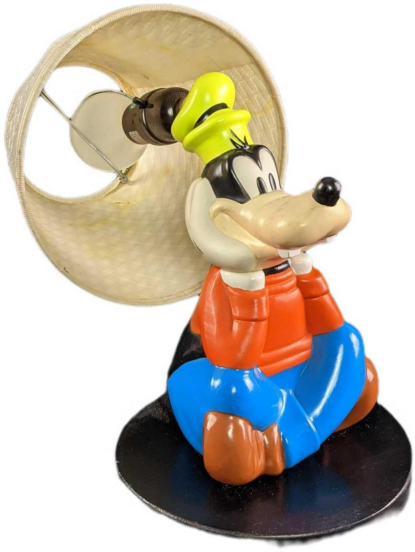 Vintage Disney Goofy Lamp (1022) on Jan 22, 2022 Rapid Estate Liquidators and Auction Gallery