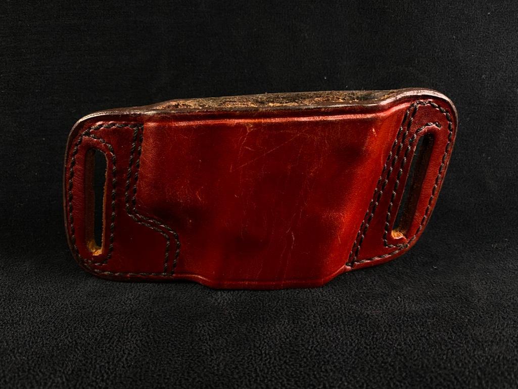 Don Hume Slide-Belt Leather Holster (1 of 5)