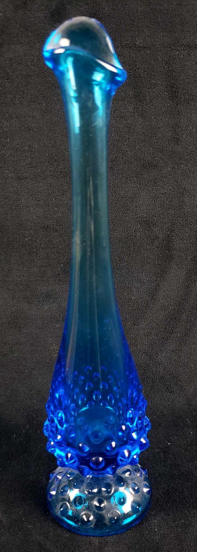 Fenton Blue Hobnail Art Glass Bud Vase Mid Century (1 of 5)