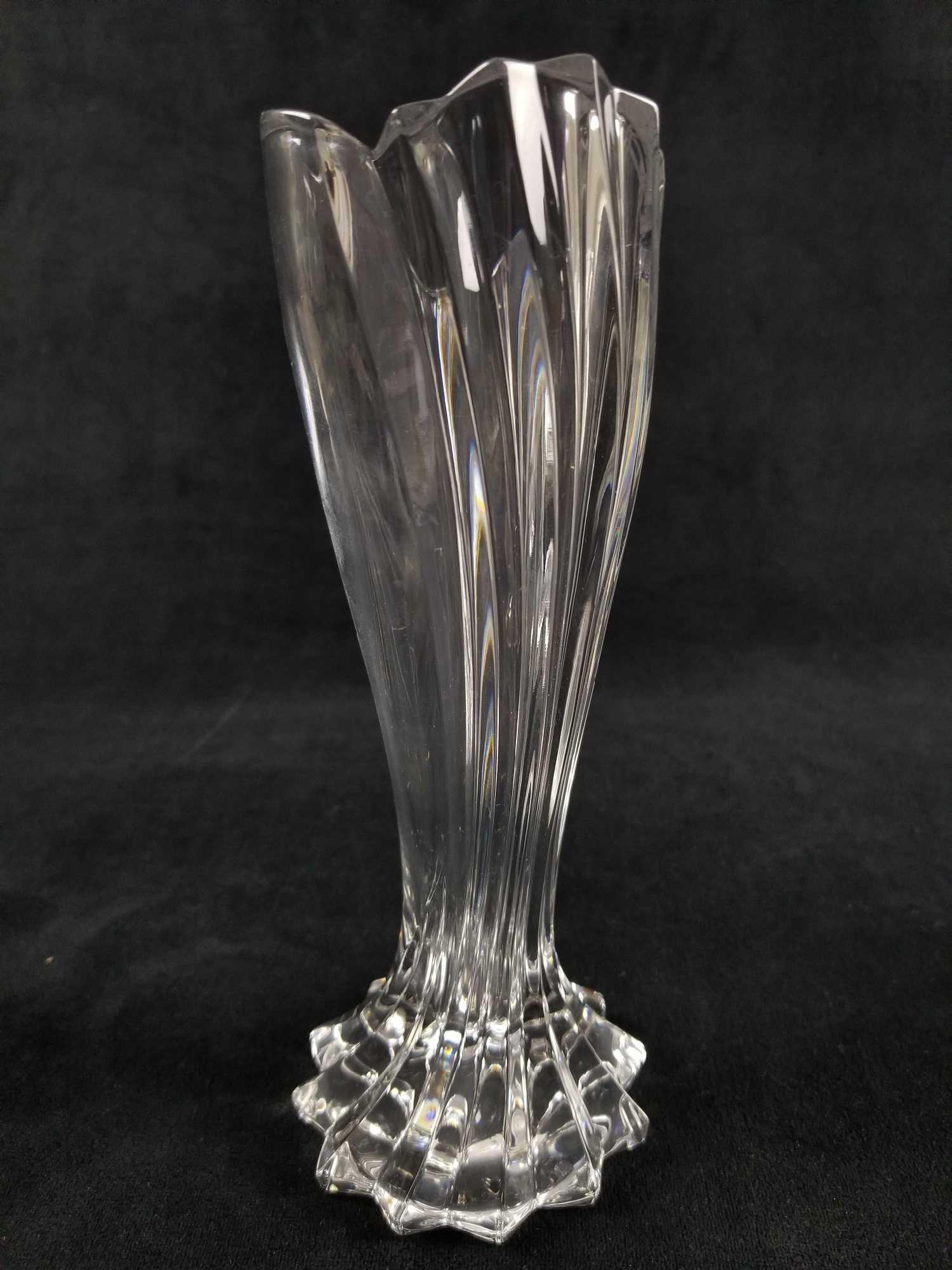 Crystal Vase With Flower Shape Bottom (1 of 7)