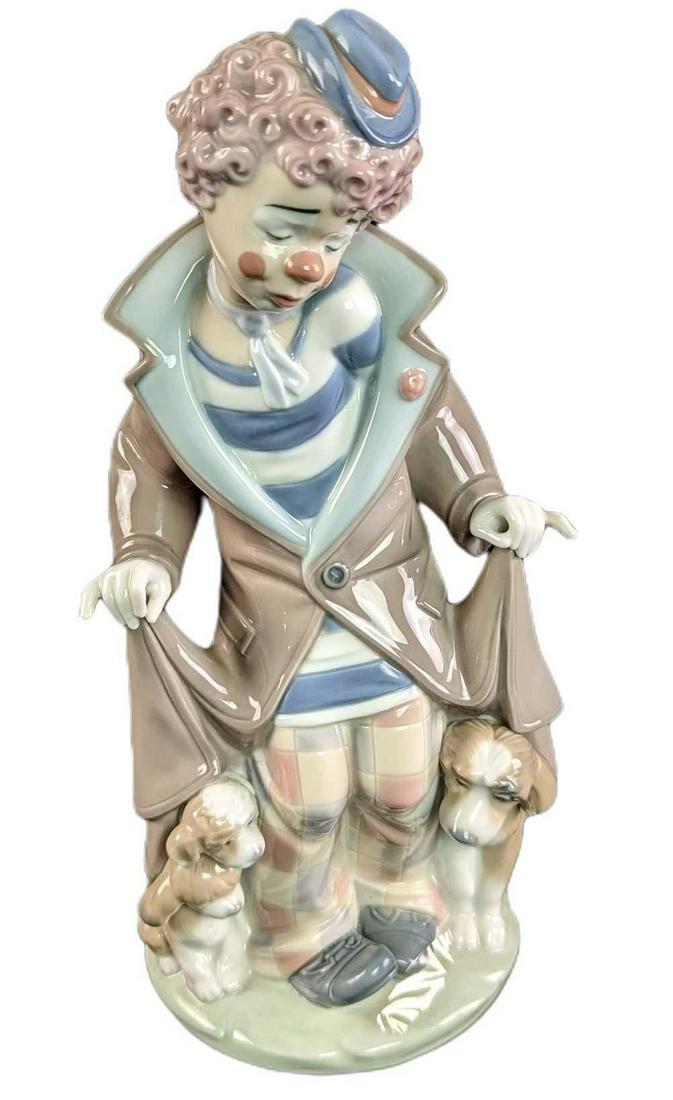 Retired Lladro Clown With Pups Surprise Figurine (0052) on Feb 06