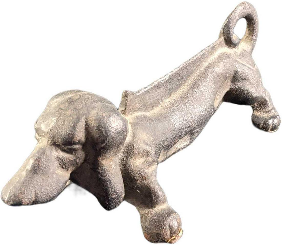 Vintage Cast Iron Dachshund Dog Boot Cleaner: Vintage Cast Iron Dachshund Dog Boot Cleaner. Also, make a good door stopper. Is approx 5" x 13" x 5" and it weighs 7lbs. The boot cleaner is in a good, vintage condition with some light surface rust 