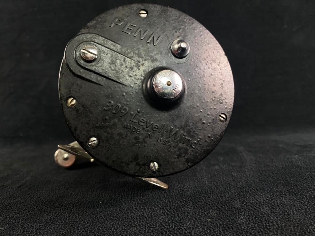 Vintage Penn Delmar Salt Fishing Rod: Vintage Penn Delmar Salt Fishing Reel Saltwater and deep sea fishing rod made by Penn, model Delmar no. 285. This is an American-made reel from the 1960s. It is chrome and stainless with bakelite side