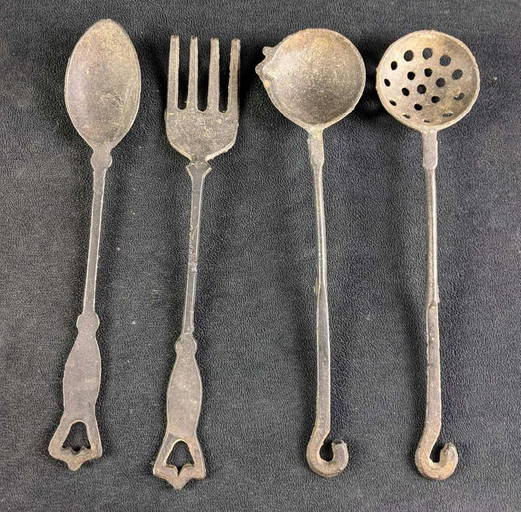 Cast Iron Utensils (0887) on Feb 24, 2022 Rapid Estate Liquidators
