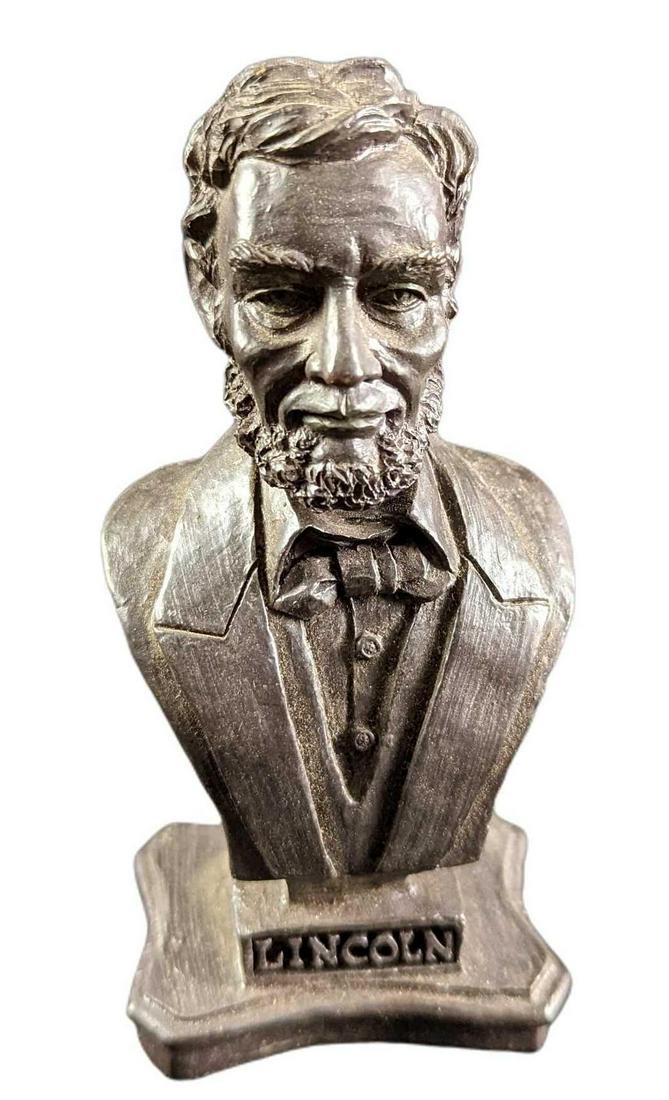 Miniature Abraham Lincoln Bust By K's Collection (1 of 7)