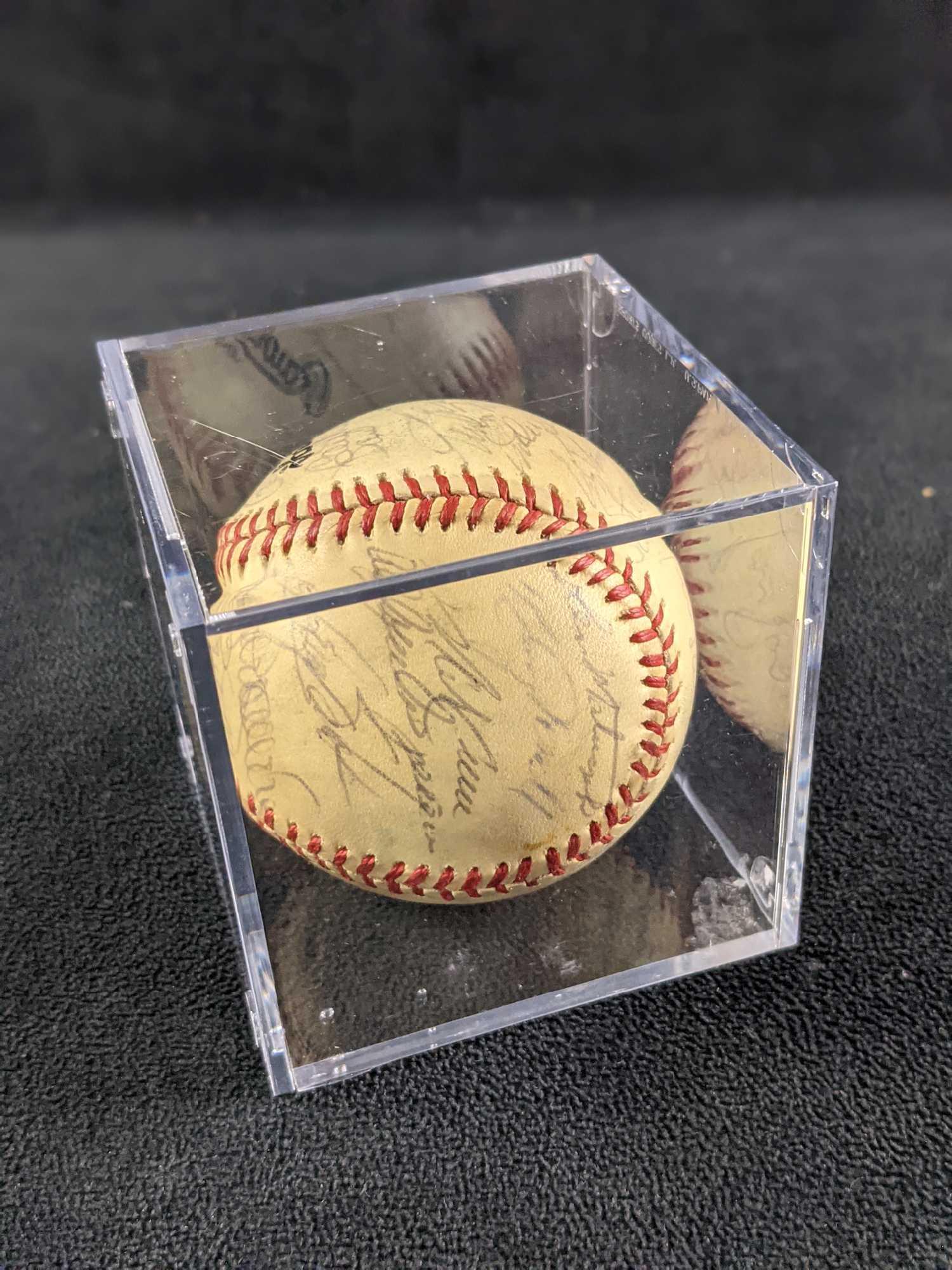 Autographed 1986 Los Angeles Dodgers Baseball (1 of 12)