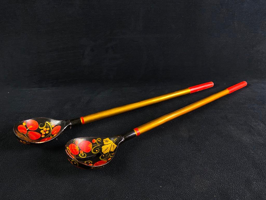 Two Decorative Wooden Cooking Spoons (1 of 4)