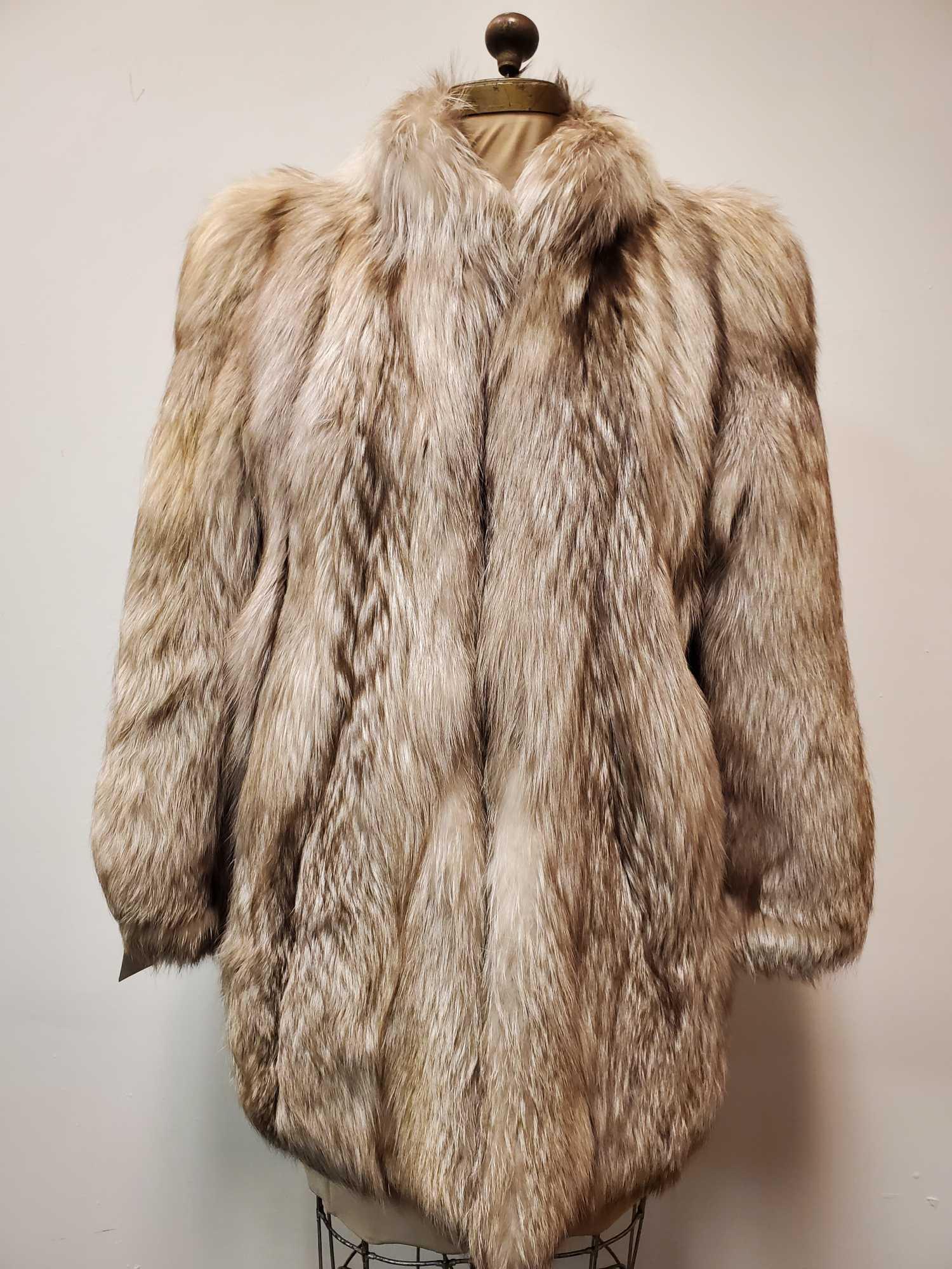 Vintage Platinum Fox with Retro Interior Coat (1 of 6)