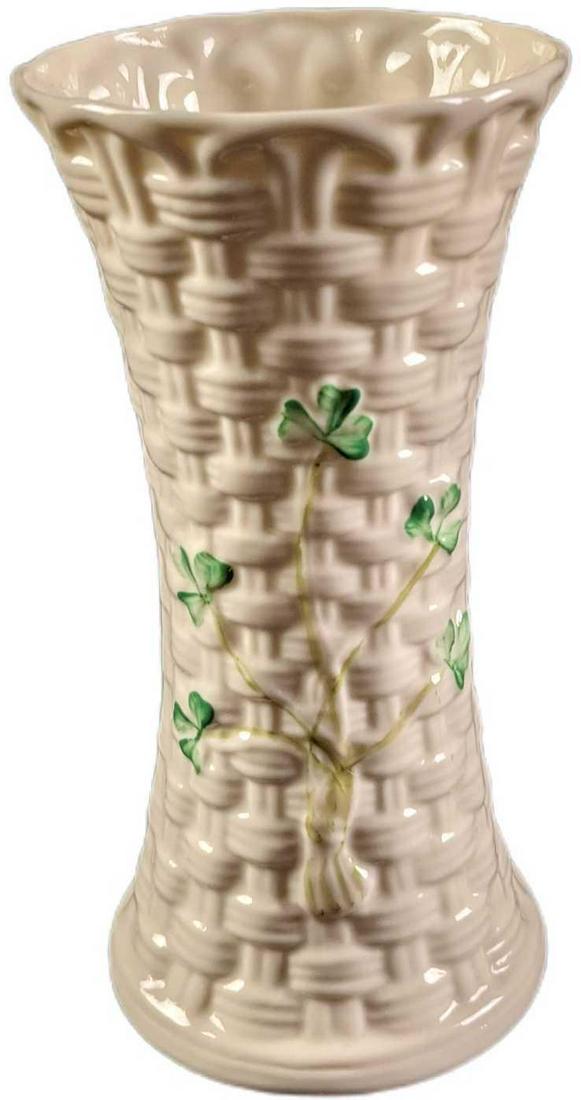 Belleek Colleen Shamrock Vase Shamrock (1 of 4)