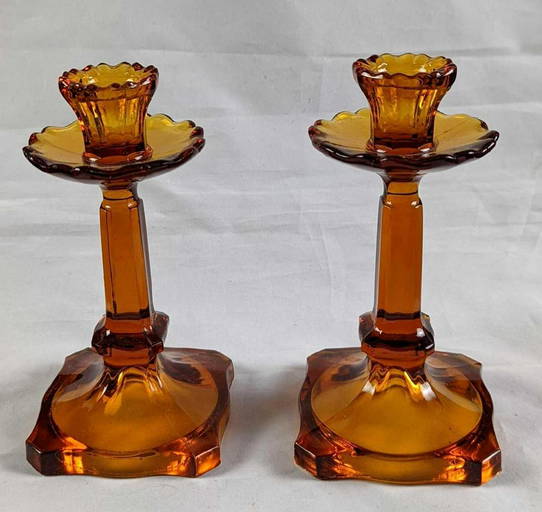Two Vintage Amber Glass Candlesticks (0277) on Apr 03, 2022 Rapid