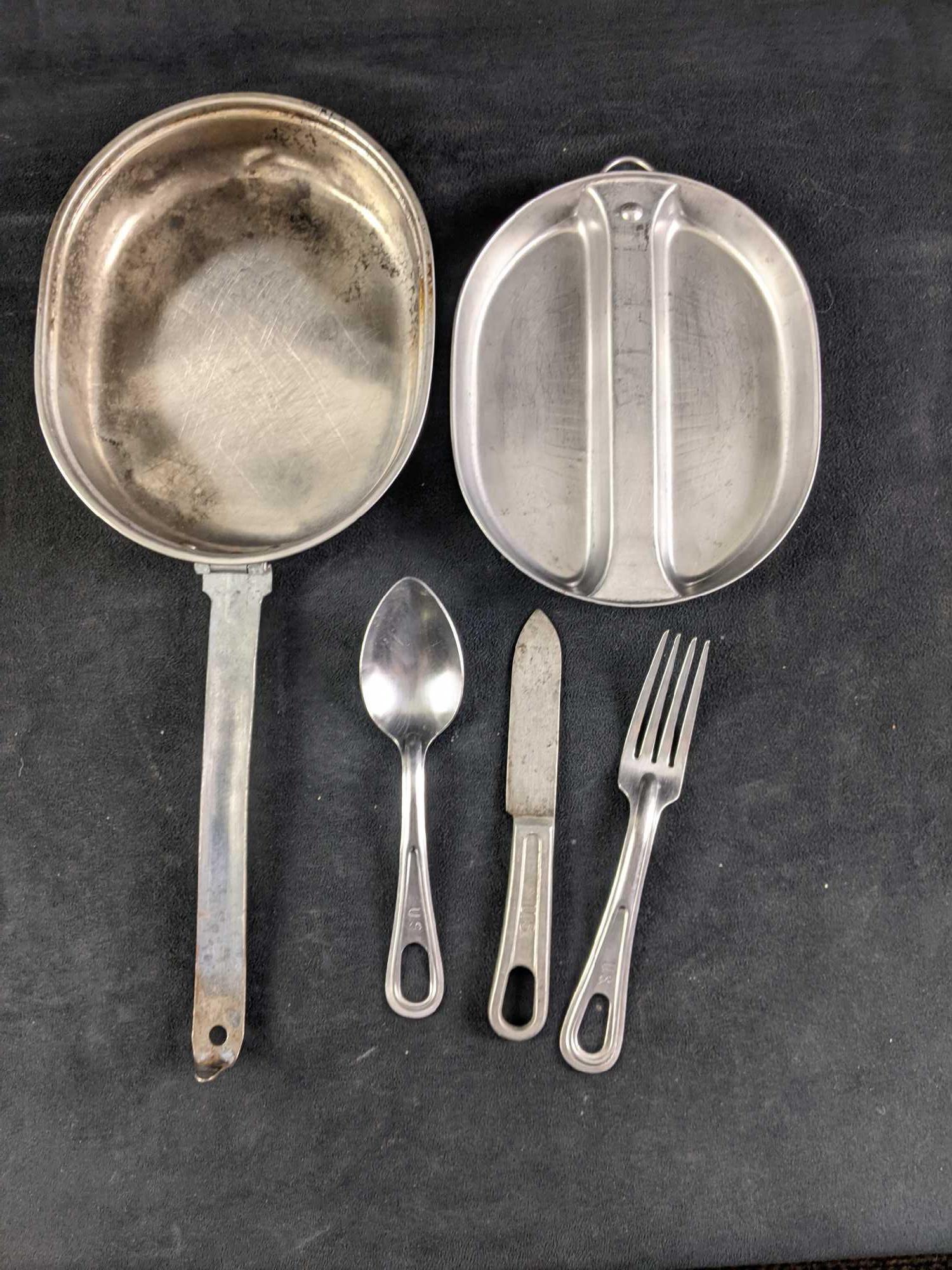 World War II Original Mess Kit (1 of 11)