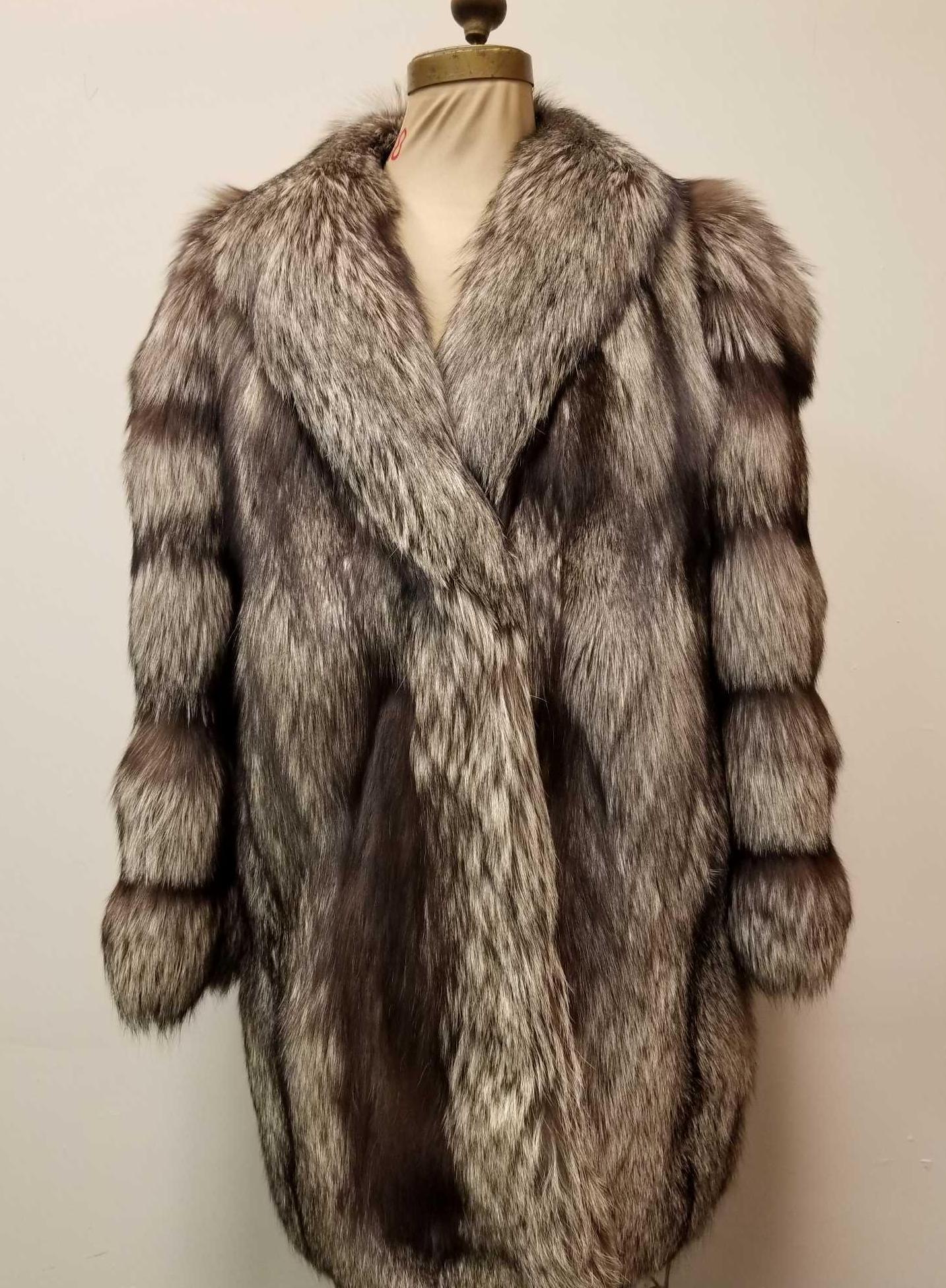 Vintage Midlength Silver Fox Coat by Romolo Scialla Fur (1 of 8)