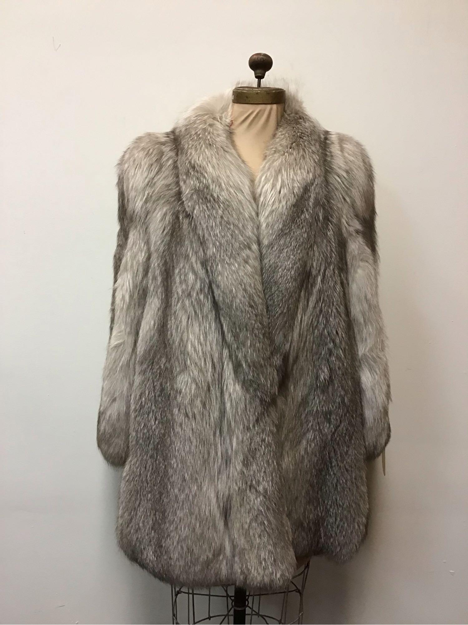 Indigo Fox Fur Coat Jacket Elsa Fur Vintage Fashion (1 of 6)