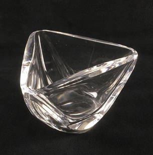 Triangular Art Glass Dish: Triangular Art Glass Dish. This glass dish is in fair condition. At the rim two of the sides have chips out of them. The top measures 4.5" W and the height is 3". Dish is made out of thick glass with