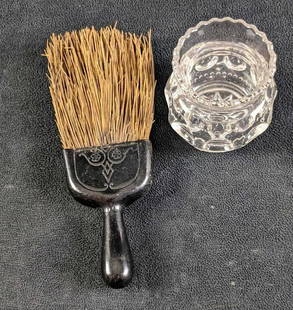 Vintage Whisk Broom and Bud Vase: Vintage Whisk Broom and Bud Vase This lot comes with two vintage household items. One item is a glass bud vase in good condition and the other is a small vintage whisk broom. Both items are in good