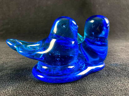 Blue Bird of Happiness Glass Display Figurine: This lot includes: (1) Blue Bird of Happiness Glass Display Figurine Condition is used and see photographs for additional details. The small glass figurine depicts two birds named "The Bluebird of