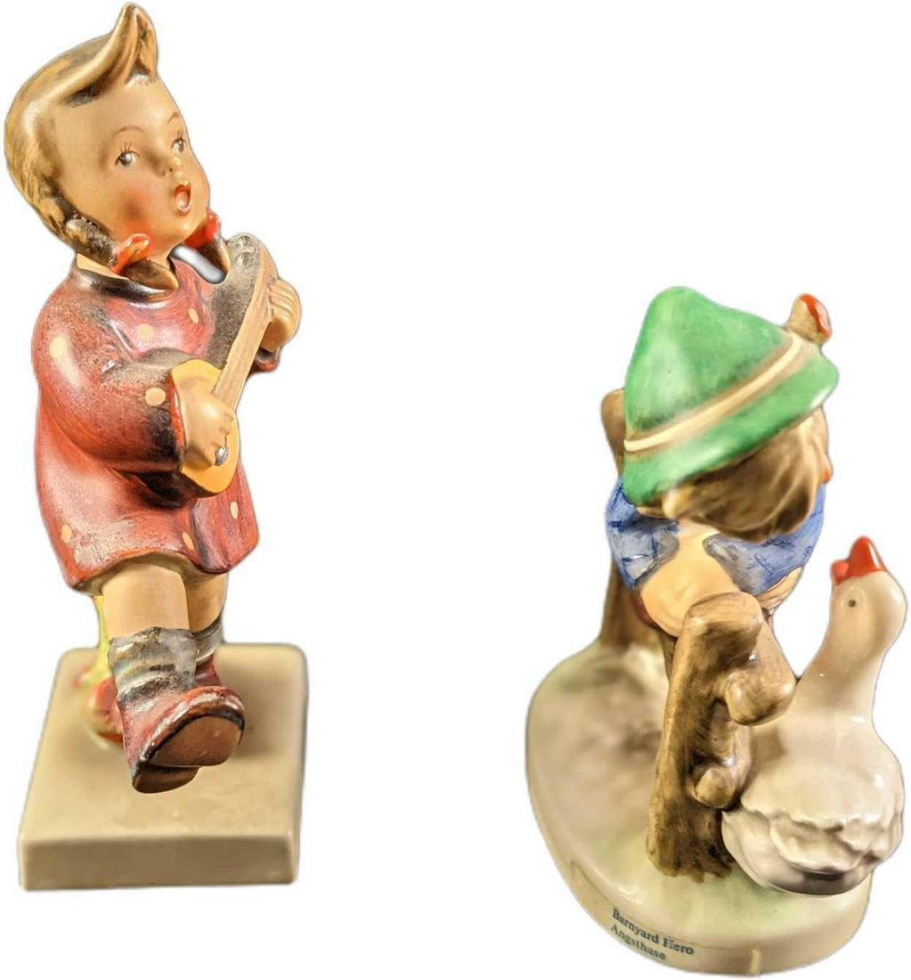 Goebel Hummel Figurines Barnyard Hero Happiness (1 of 16)