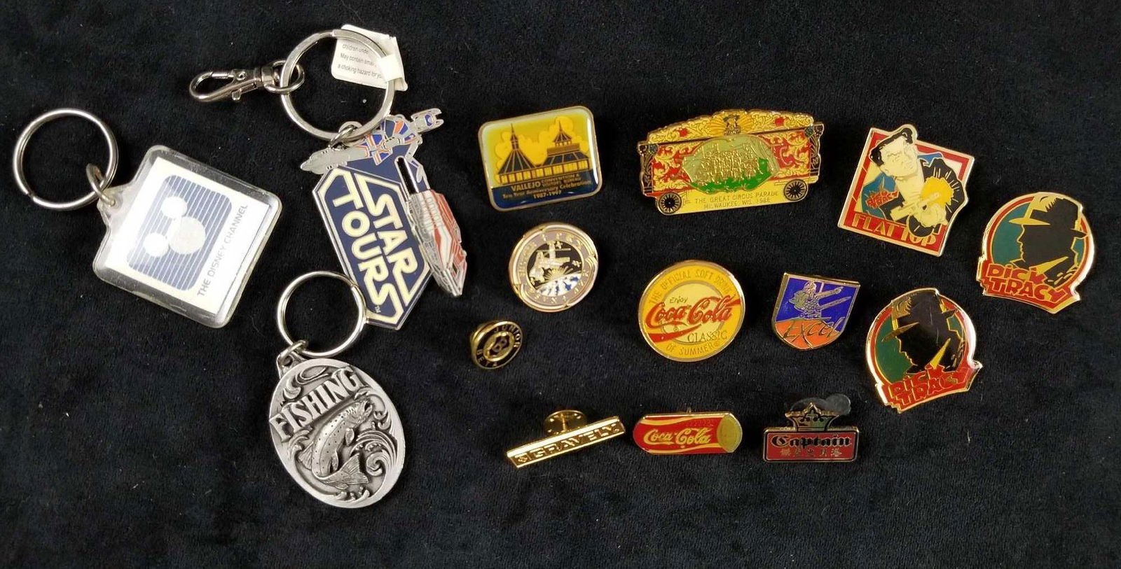 Disney And Pop Culture Pin Lot Of 12 And Three Key-Rings (1 of 7)