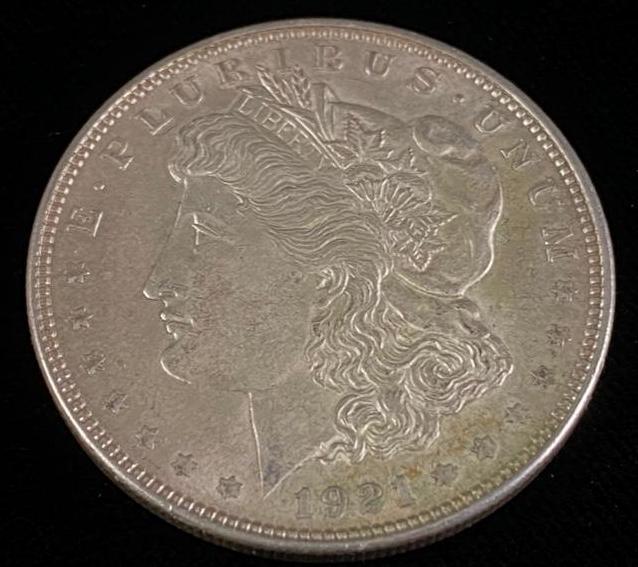 1921 Morgan Silver Dollar (1 of 3)