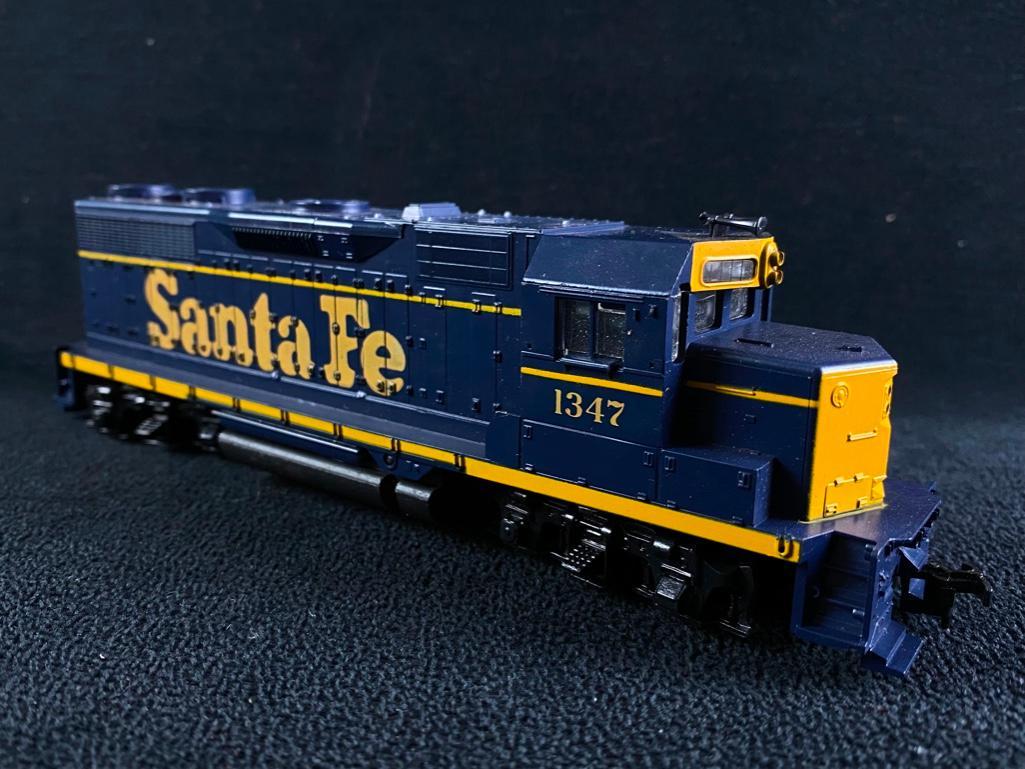 Vintage HO Athearn Santa Fe GP-35 Dummy Locomotive (1 of 6)