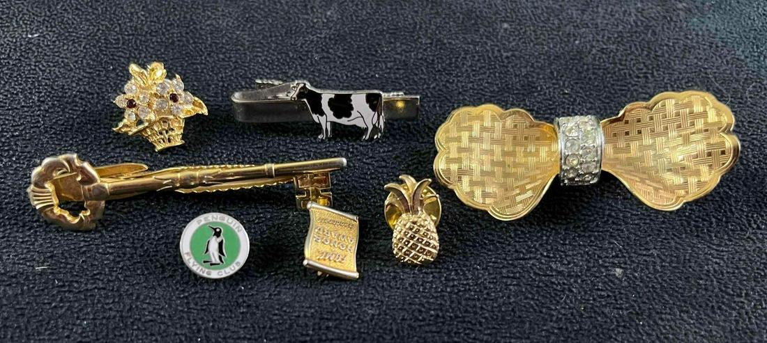 Assorted Small Pins and Clips (1 of 4)