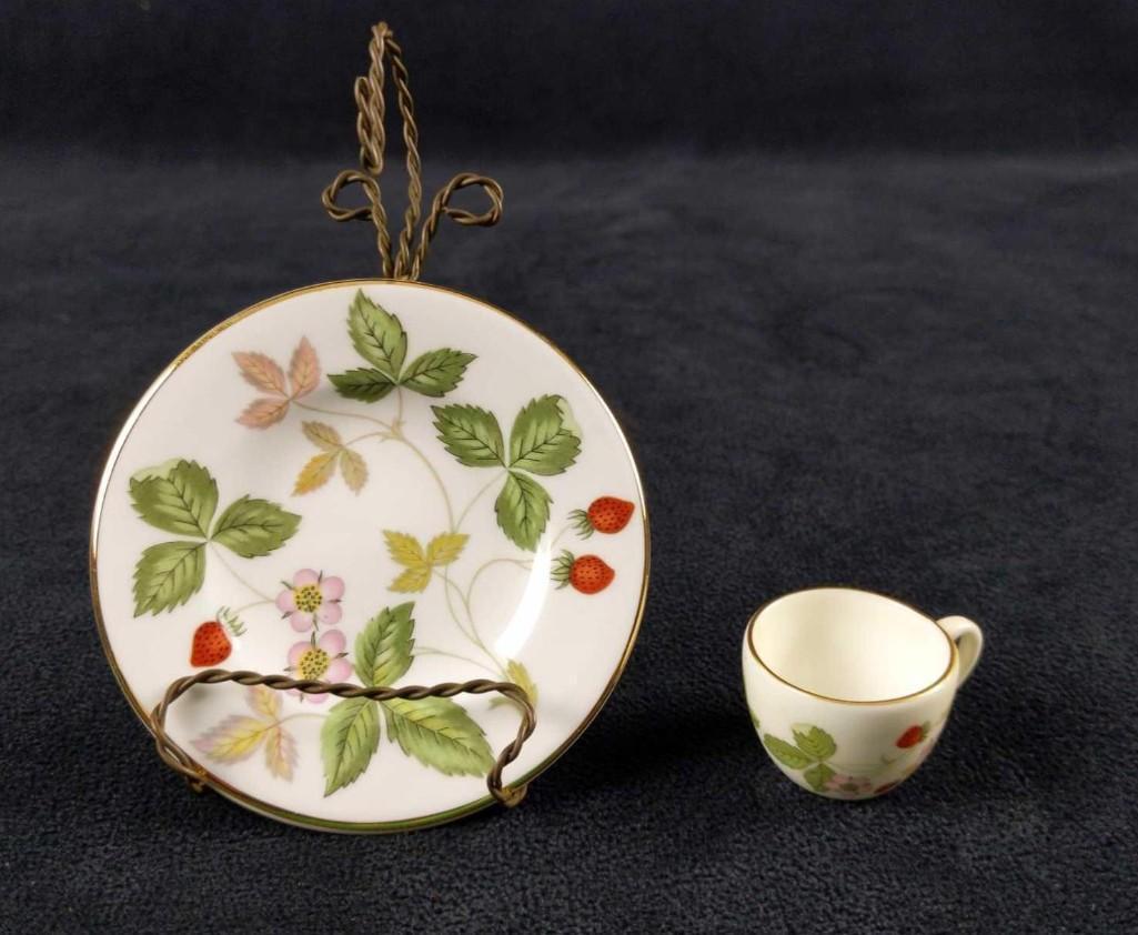 Mini Wild Strawberry Wedgewood Cup Plate China (1 of 6)