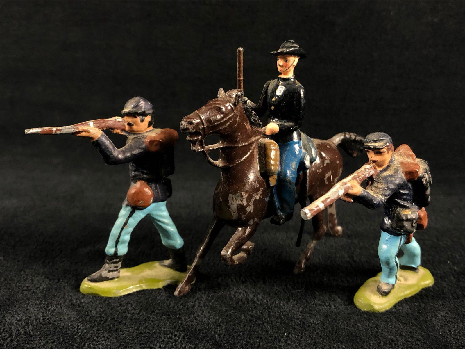Antique Britains LTD Lead Hand Painted Civil War 2" Soldiers Mounted & Infantry (1 of 6)