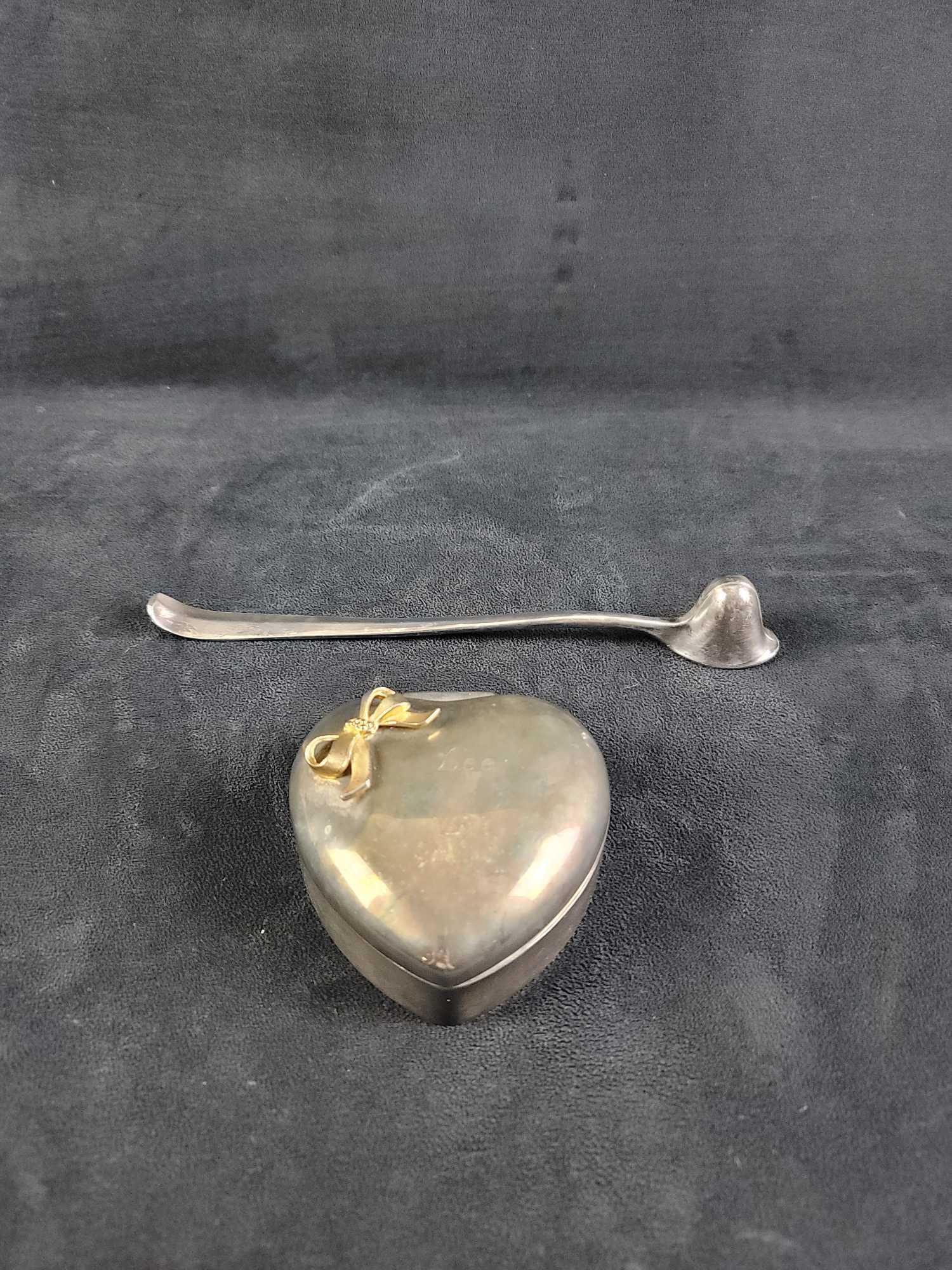 Gerity 1740 Candle Snuffer and Silver Plated Heart Trinket Box (1 of 10)
