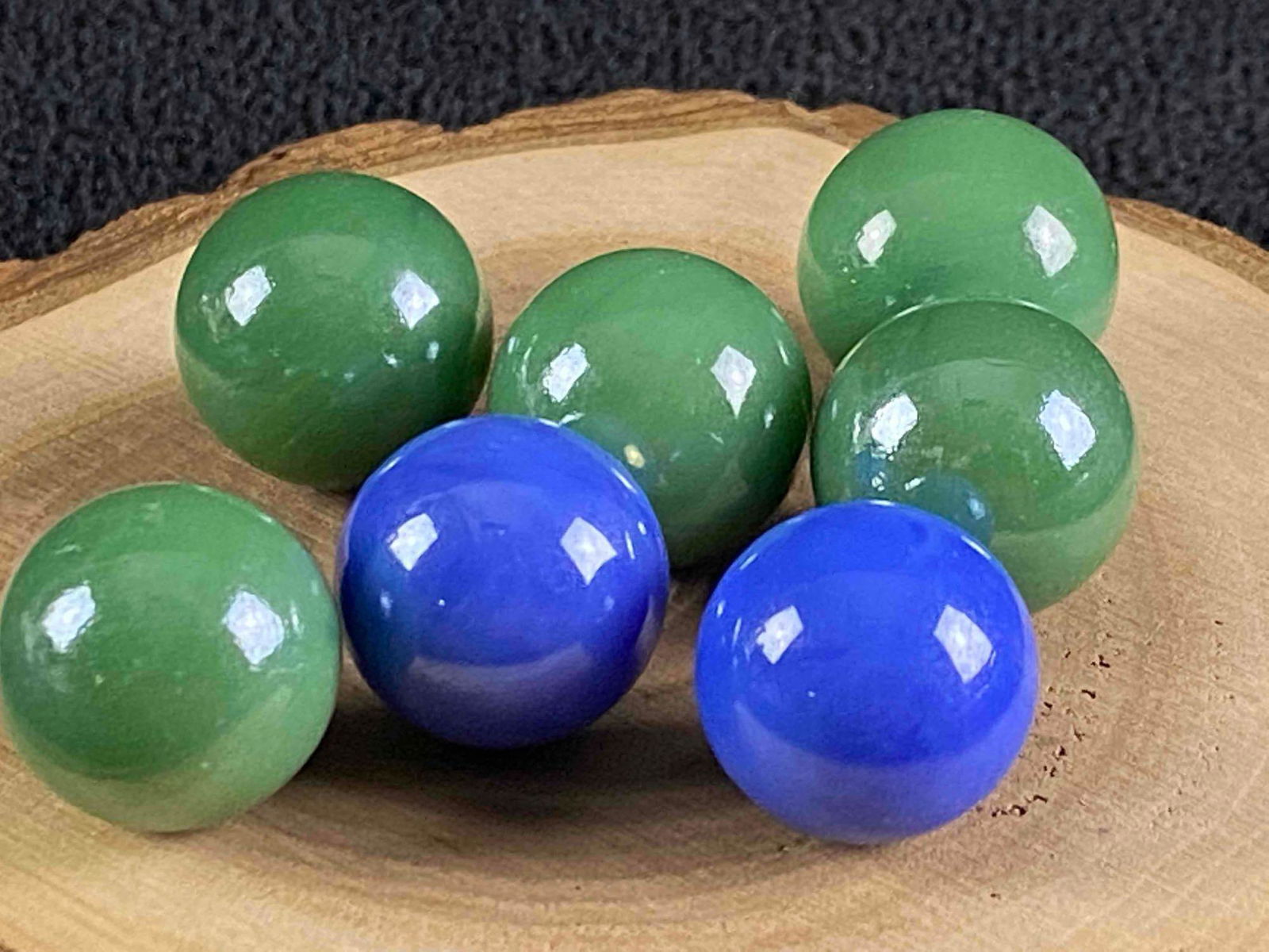Vintage Pastel Agate Marbles: These Antique - Vintage Marbles have been researched to the best of our knowledge . We are not experts or graders in this area please view all our pictures they are part of our description . Feel free