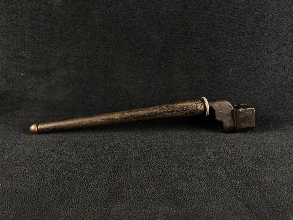 WWII British Bayonet, No. 4 Mk II: WWII British Bayonet, No. 4 Mk II Mid-War period British spike bayonet for the Lee Enfield Mk I rifle. This example was made by the Crown Corporation in Canada. This is a classic British bayonet from 