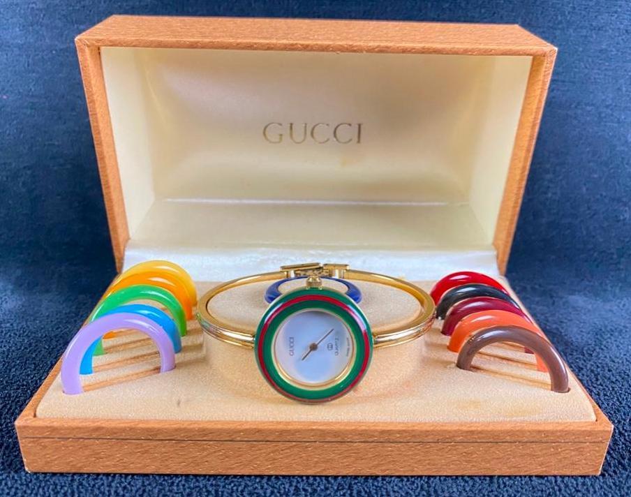 Vintage Gucci Watch with Interchangeable Bezels JB (1 of 9)