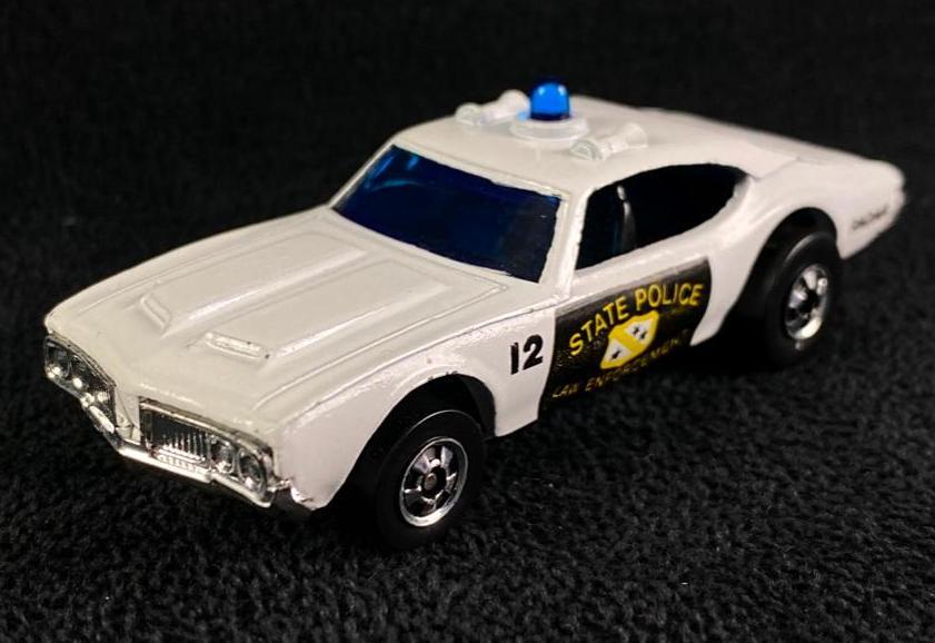 Hot Wheels Olds 442 Police Cruiser No.12 (1 of 5)