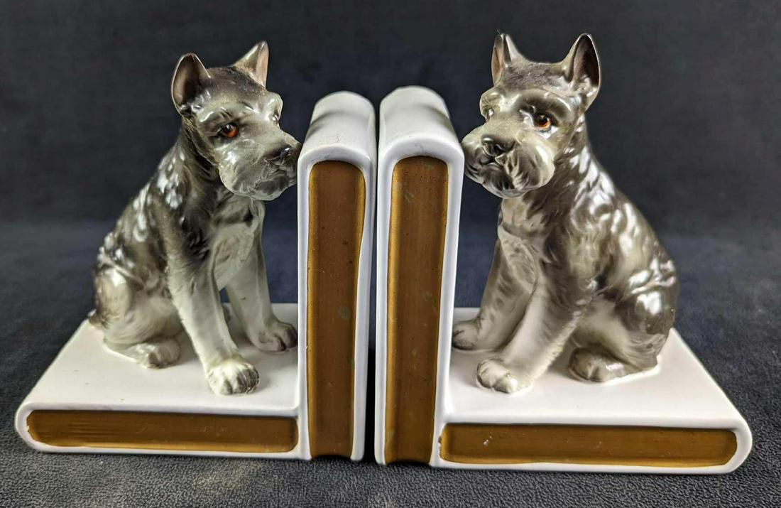Vintage Lefton Ceramic Schnauzer Bookends: Set of 2 Vintage Lefton Ceramic Schnauzer Bookends. Made in Japan. These were released from the 1940s to the 1950s. Each is approx 5" x 3" x 5 1/2" and together they weigh 1.89lb. Each is in a good, v