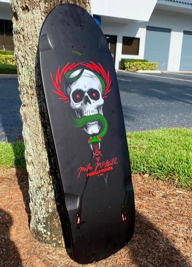 1984 Powell Peralta Mike McGill Deck Never Used: 1984 Powell Peralta Mike McGill Deck Never Used Vintage skateboard deck made by Powell Peralta as the signature board for Mike McGill, member of the Bones Brigade and inventor of the McTwist. This boa