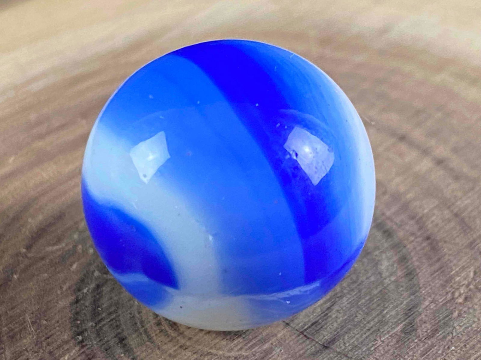 Christensen Agate 3 Color Swirl Marbel: These Antique - Vintage Marbles have been researched to the best of our knowledge . We are not experts or graders in this area please view all our pictures they are part of our description . Feel free